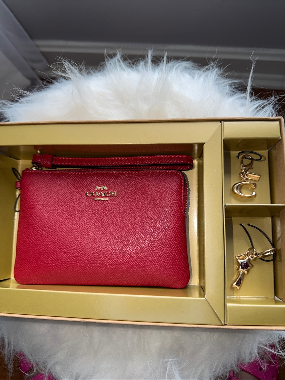 COACH $128 org gift box, corner zip pebble, leather wristlet/ 2 charms